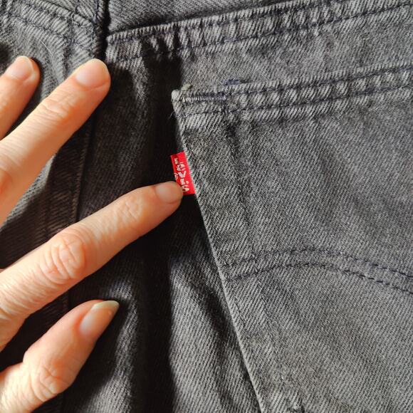 Vintage Levi's 501 Jean Shorts Womens 32 Black Wash Cut Offs Button Fly Festival - Picture 11 of 12